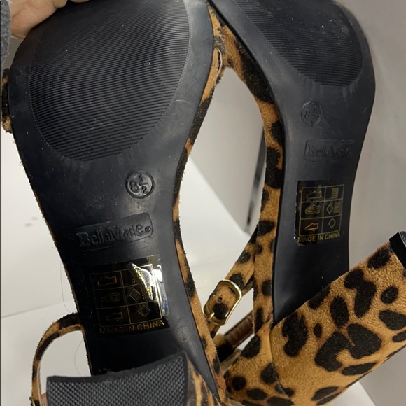 Heels BELLA MARIE Excellent condition new size 8.5 - Picture 6 of 7